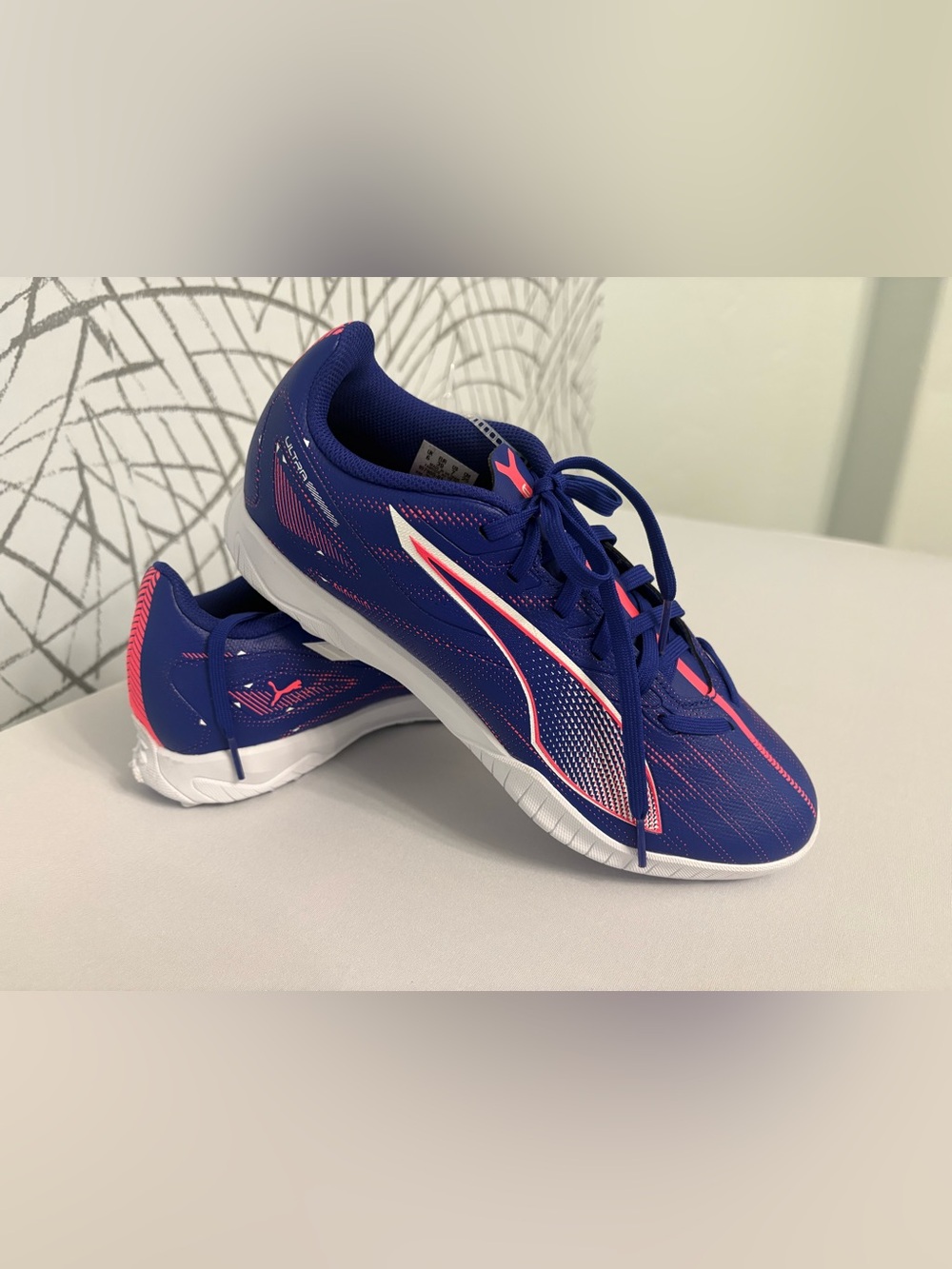Puma Ultra 5 Play IT indoor football shoes. 107905-01